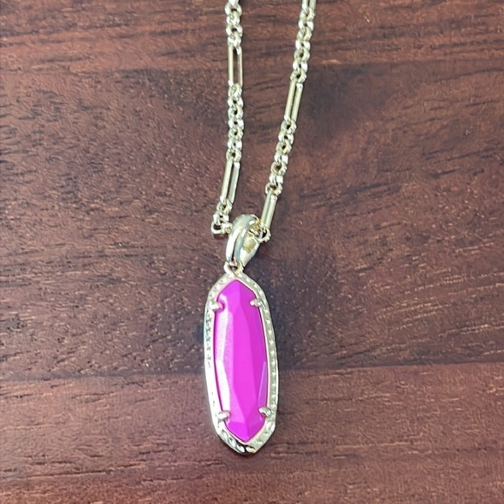 Kendra Scott Necklace pink agate stone pendant 14K over brass fashion jewelry OS